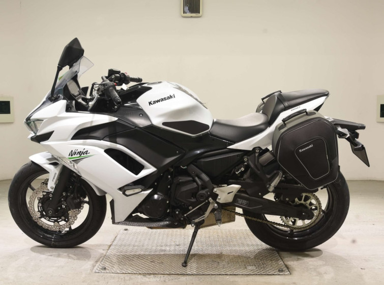 Мотоцикл Kawasaki NINJA650A з пробігом 2682 km
