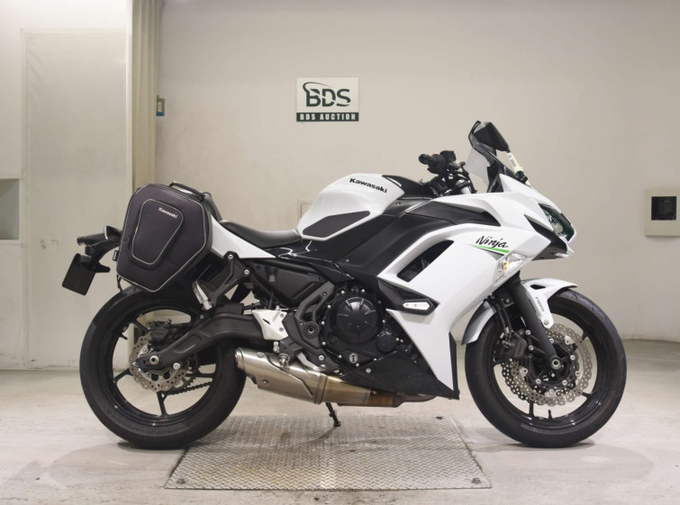 Мотоцикл Kawasaki NINJA650A з пробігом 2682 km