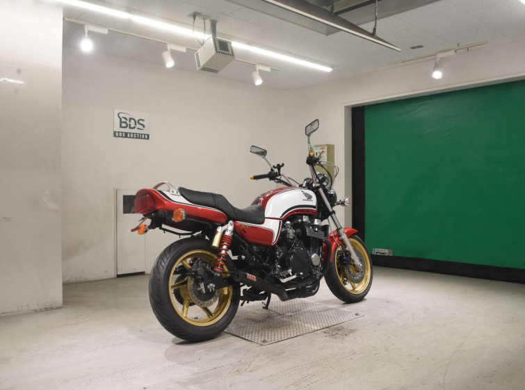 Мотоцикл Honda CB750SF с пробегом 26521 km