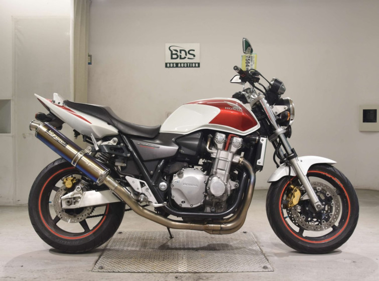 Мотоцикл Honda CB1300SF с пробегом 3511 km