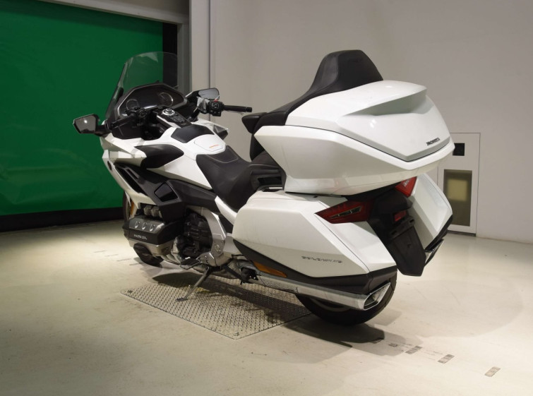 Мотоцикл Honda GL1800 TOUR D з пробігом 61124 km