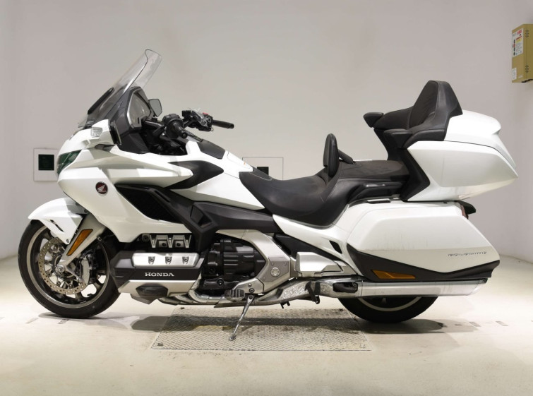Мотоцикл Honda GL1800 TOUR D з пробігом 61124 km