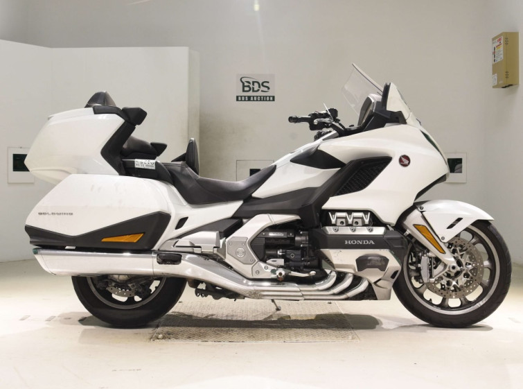 Мотоцикл Honda GL1800 TOUR D з пробігом 61124 km