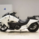 Мотоцикл Honda NM4-01 VULTUS