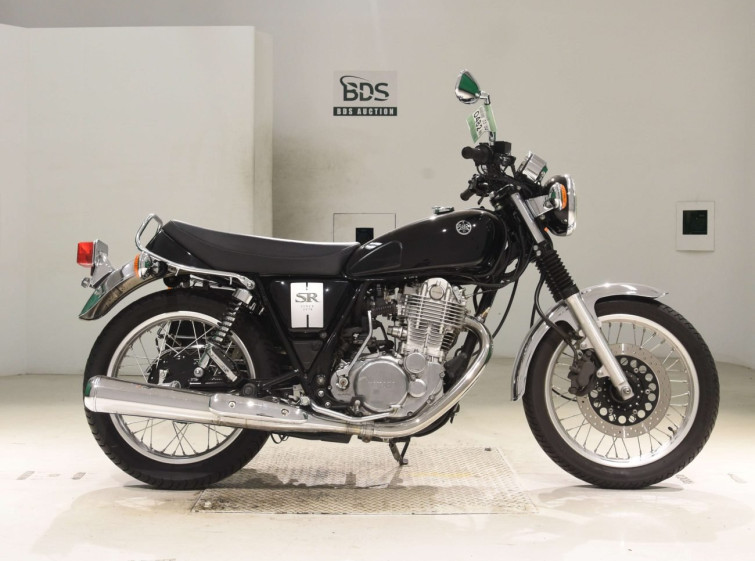 Мотоцикл Yamaha SR400 з пробігом 11181 km