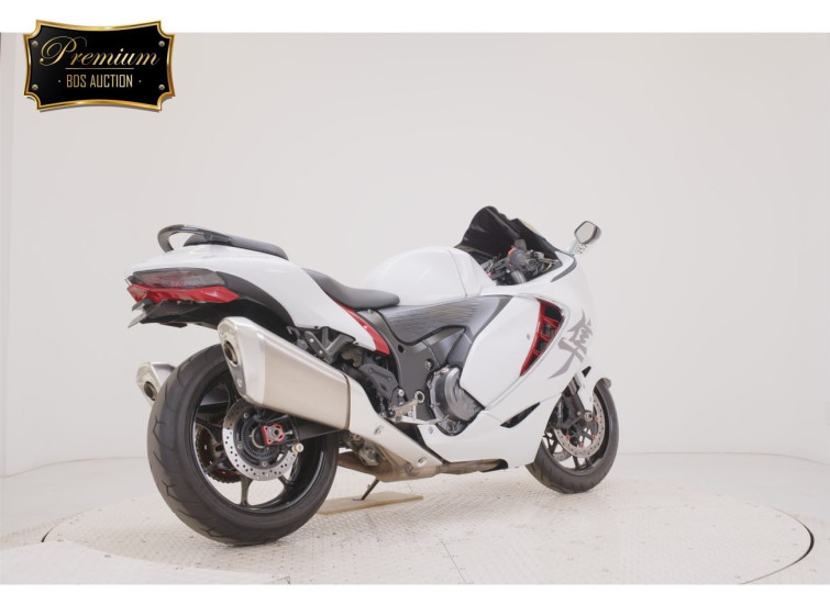 Мотоцикл Suzuki GSX1300R HAYABUSA з пробігом 13805 km