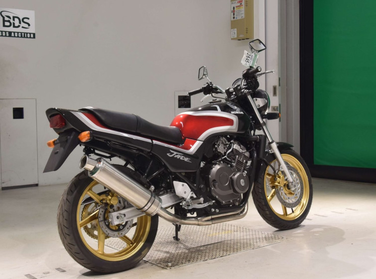 Мотоцикл Honda JADE CB250 з пробігом 2012 km