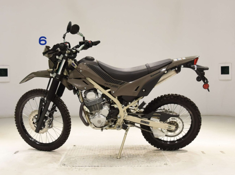Мотоцикл Kawasaki KLX230 SHERPA з пробігом 979 km
