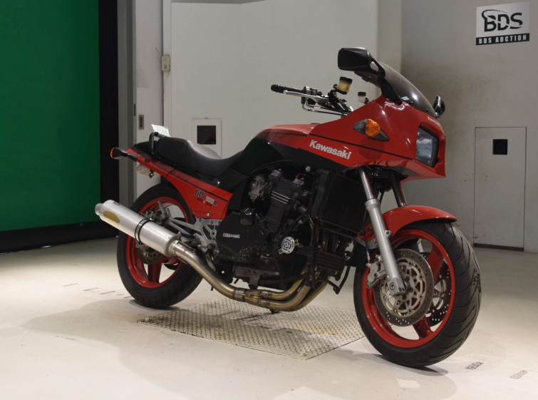 Мотоцикл Kawasaki GPZ900R с пробегом 32885 km