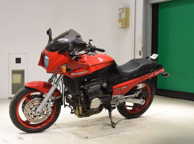 Мотоцикл Kawasaki GPZ900R с пробегом 32885 km