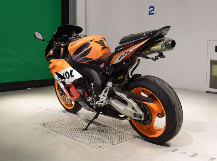 Мотоцикл Honda CBR1000RR з пробігом 39910 km