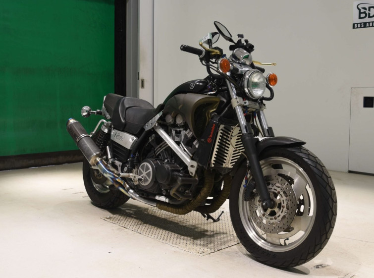 Мотоцикл Yamaha V-MAX1200 з пробігом 38959 km
