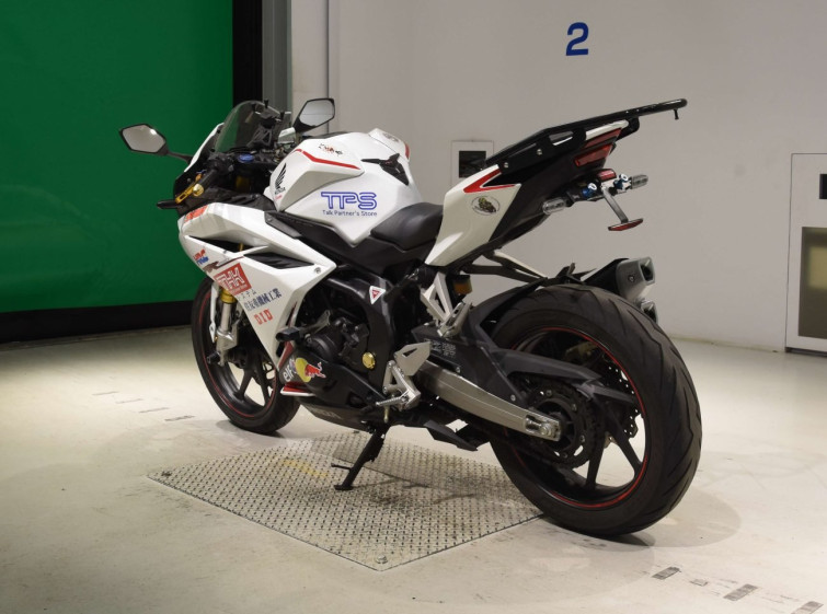Мотоцикл Honda CBR250RRA з пробігом 17941 km