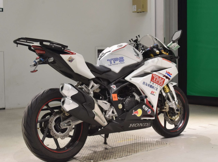 Мотоцикл Honda CBR250RRA з пробігом 17941 km
