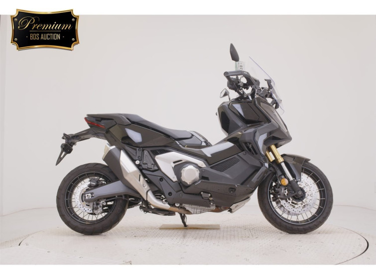 Мотоцикл Honda X-ADV750-2 з пробігом 7377 km