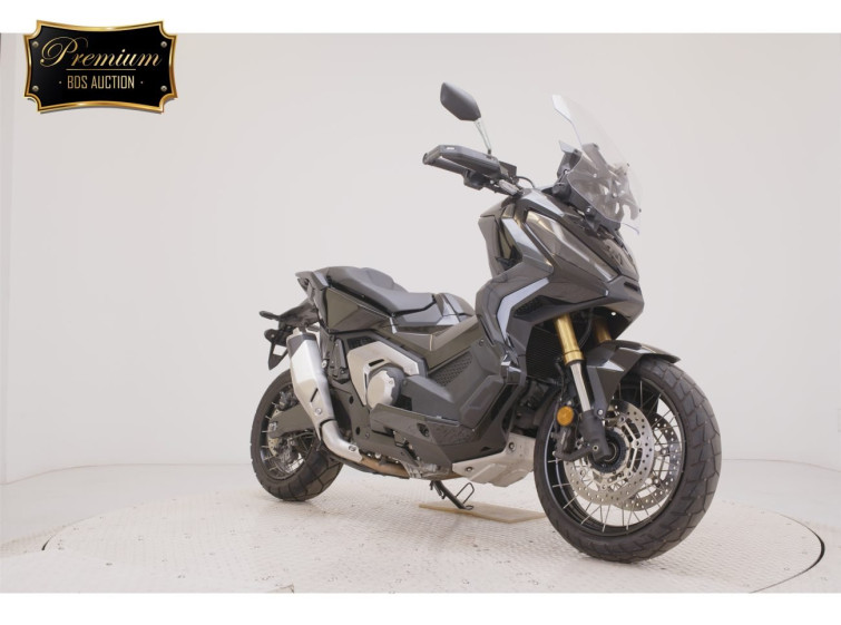Мотоцикл Honda X-ADV750-2 з пробігом 7377 km