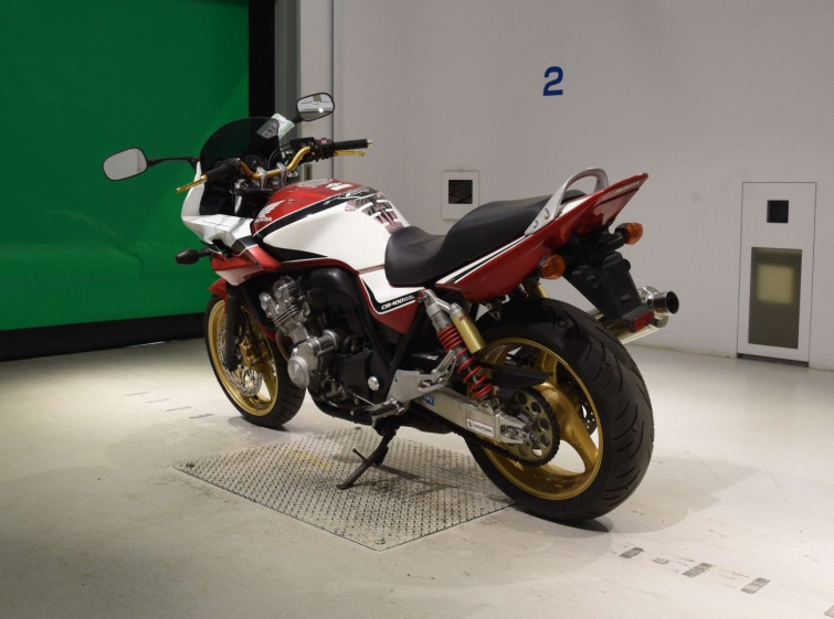 Мотоцикл Honda CB400SFV BOLDOR с пробегом 48970 km