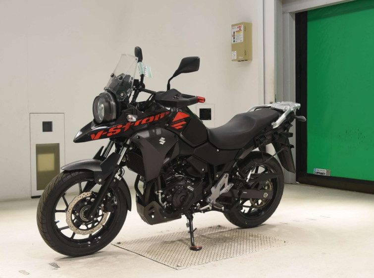 Мотоцикл Suzuki V-STROM DL250 с пробегом 17699 km