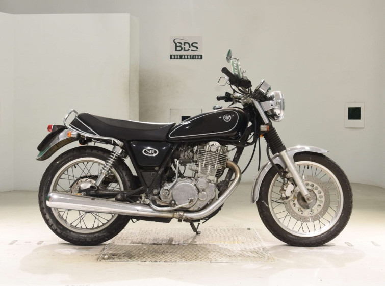 Мотоцикл Yamaha SR400 с пробегом 30580 km