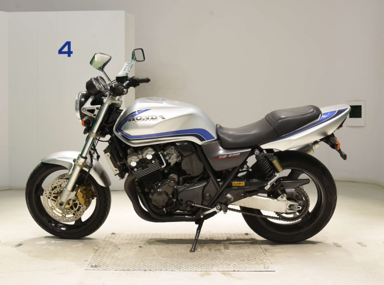 Мотоцикл Honda CB400SFV з пробігом 77113 km
