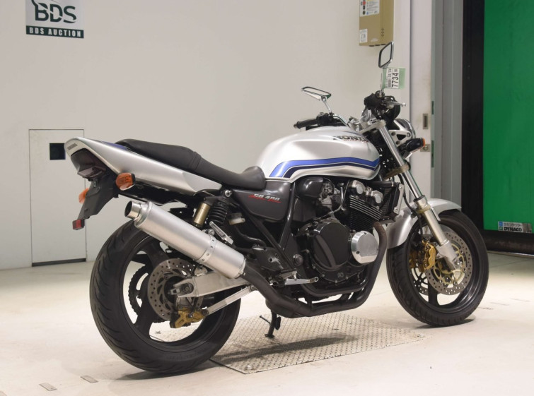 Мотоцикл Honda CB400SFV з пробігом 77113 km