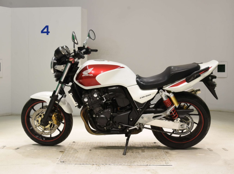 Мотоцикл Honda CB400SF з пробігом 16628 km