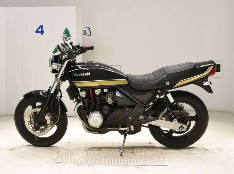Мотоцикл Kawasaki ZEPHYR400 з пробігом 26269 km
