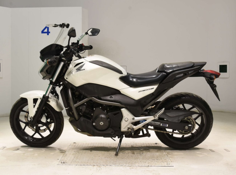 Мотоцикл Honda NC700SD з пробігом 52685 km