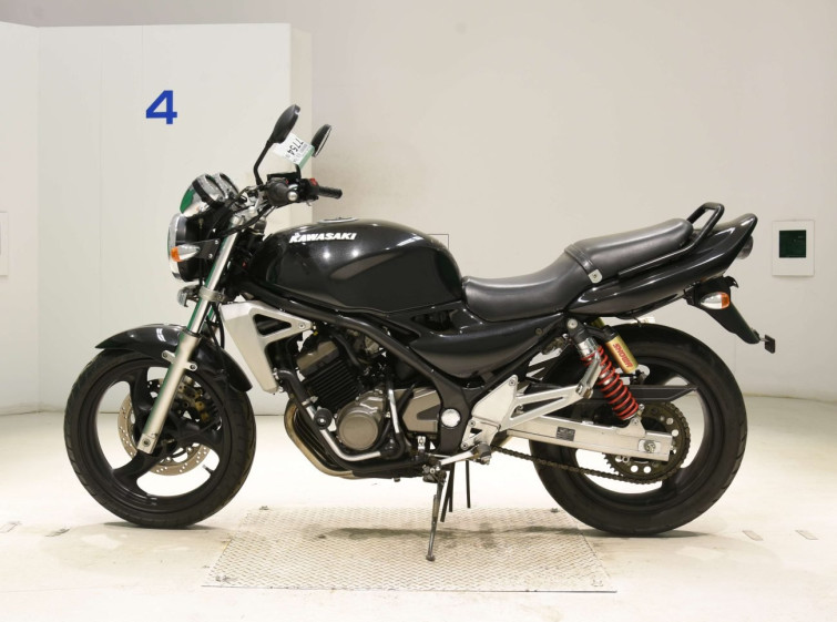 Мотоцикл Kawasaki BALIUS ZR250 з пробігом 3890 km