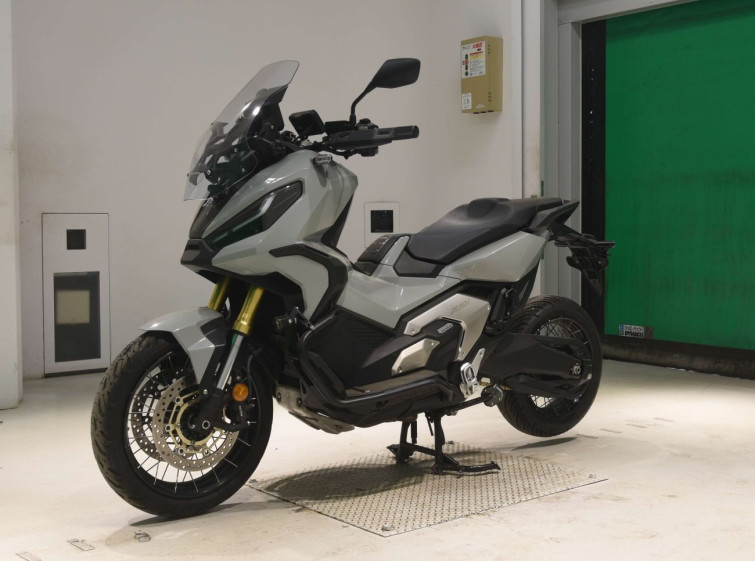 Мотоцикл Honda X-ADV750-2 з пробігом 22310 km