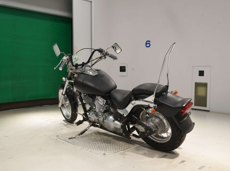 Мотоцикл Yamaha DRAGSTAR XVS400 с пробегом 27415 km