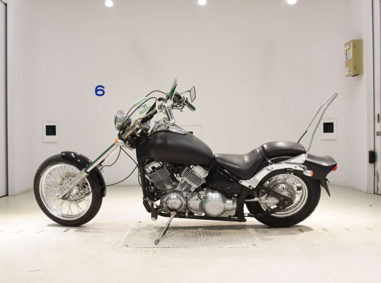 Мотоцикл Yamaha DRAGSTAR XVS400 с пробегом 27415 km