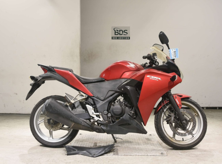 Мотоцикл Honda CBR250RA