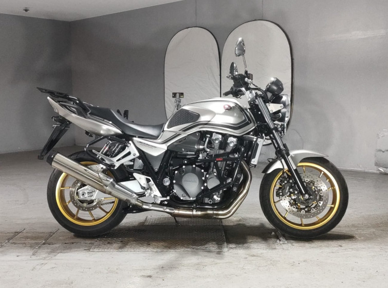 Мотоцикл Honda CB1300SF з пробігом 2669 km