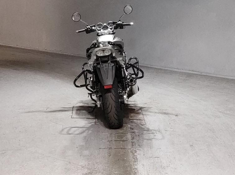 Мотоцикл Honda CB1300SF з пробігом 2669 km