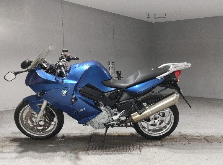 Мотоцикл BMW F800ST з пробігом 30057 km