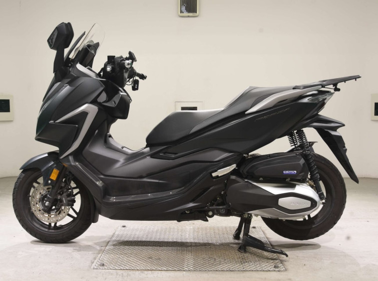 Мотоцикл Honda FORZA с пробегом 11439 km