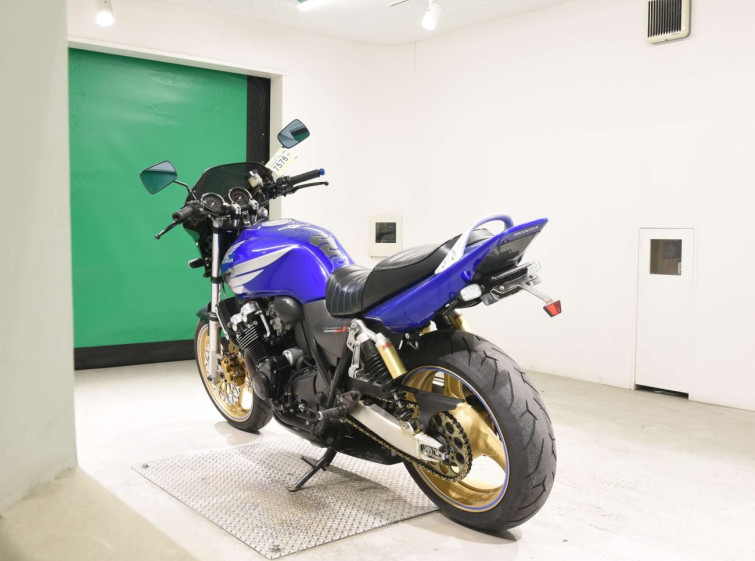 Мотоцикл Honda CB400SFV с пробегом 35946 km