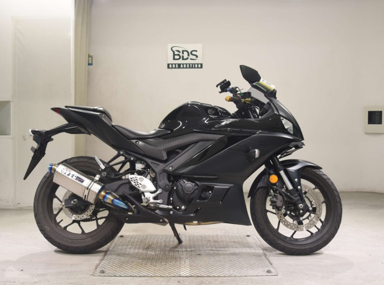 Мотоцикл Yamaha YZF-R25 з пробігом 9984 km