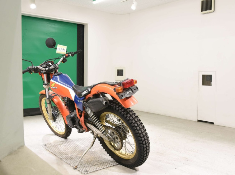 Мотоцикл Honda TLR200 с пробегом 8665 km