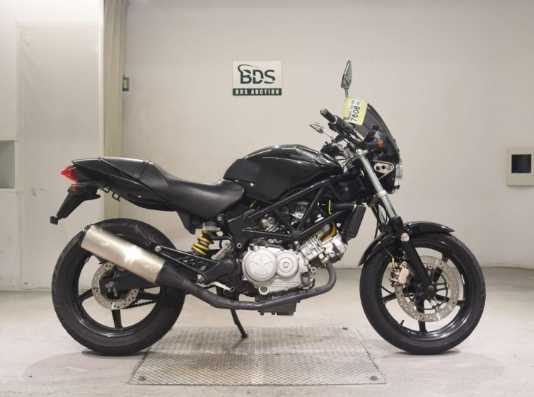 Мотоцикл Honda VTR250 с пробегом 18918 km