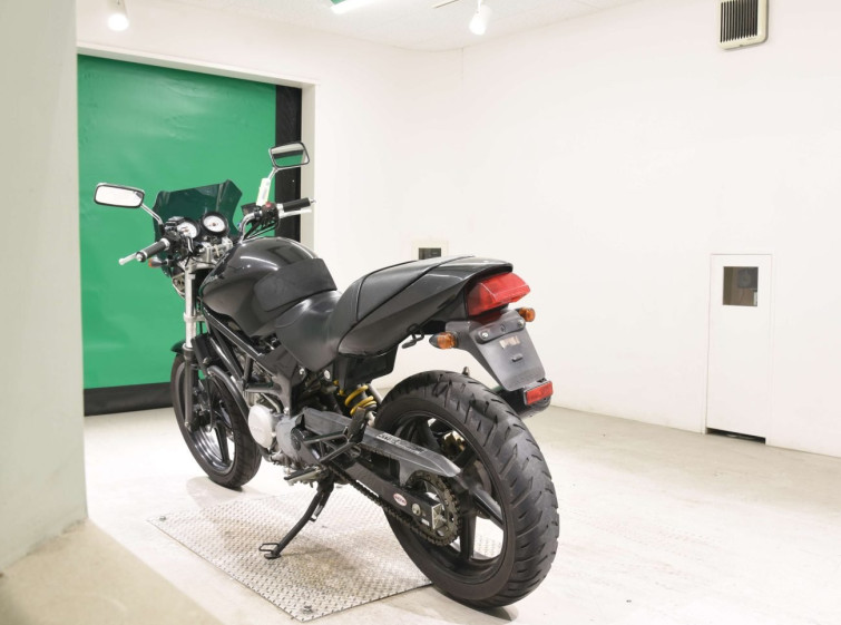 Мотоцикл Honda VTR250 с пробегом 18918 km