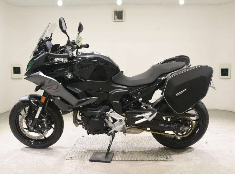 Мотоцикл BMW F900XR з пробігом 157 km