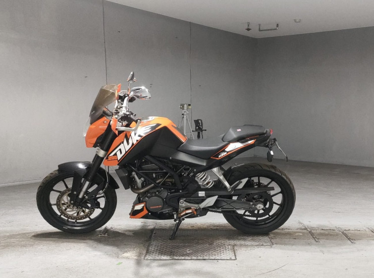 Мотоцикл KTM 200 DUKE с пробегом 15956 km