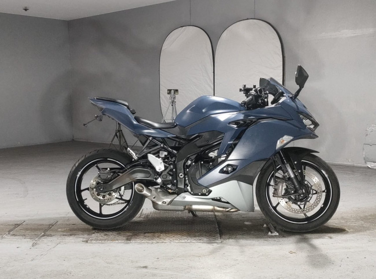 Мотоцикл Kawasaki NINJA ZX-25R KRT з пробігом 10807 km