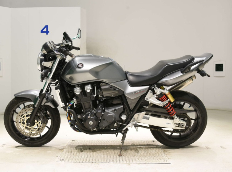 Мотоцикл Honda CB1300SF