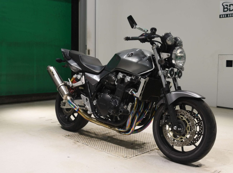 Мотоцикл Honda CB1300SF