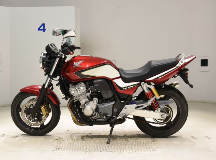 Мотоцикл Honda CB400SFV