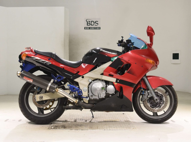 Мотоцикл Kawasaki ZZ-R400 с пробегом 56400 km