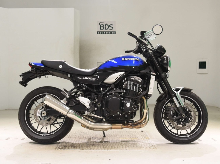 Мотоцикл Kawasaki Z900RS з пробігом 2977 km